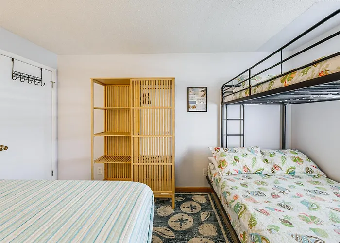 Steps To Beach: W/ Pool In Ocean City! Holiday home Ocean City