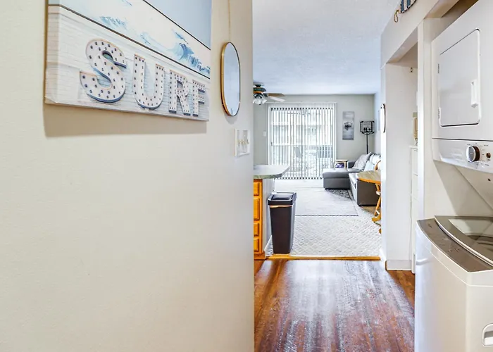 Holiday home Steps To Beach: W/ Pool In Ocean City! *
